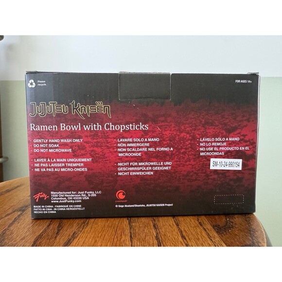 Jujutsu Kaisen Ramen Bowl with chopsticks - Picture 3 of 3